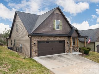 56 Brown Street, Weaverville, NC 28787