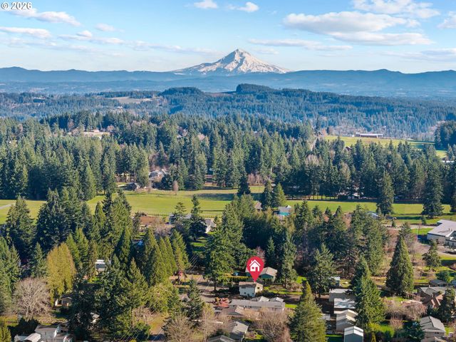 15916 S HENRICI Rd, Oregon City, OR 97045