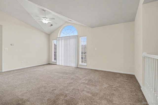 20006 Hidden Oaks Drive, Brownstown Charter Township, MI 48183