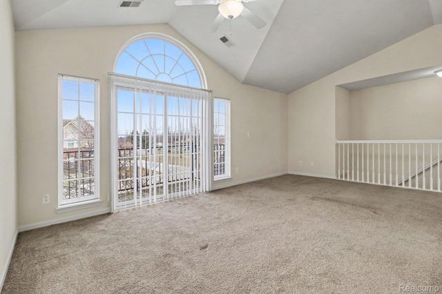 20006 Hidden Oaks Drive, Brownstown Charter Township, MI 48183