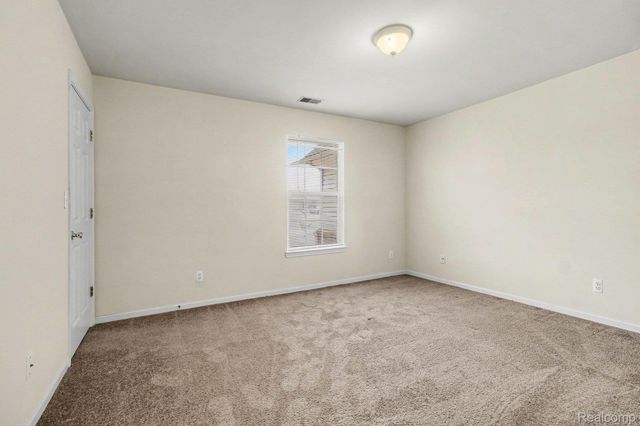 20006 Hidden Oaks Drive, Brownstown Charter Township, MI 48183