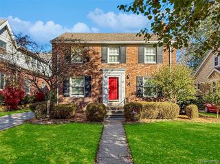 872 University Place, Grosse Pointe, MI 48230