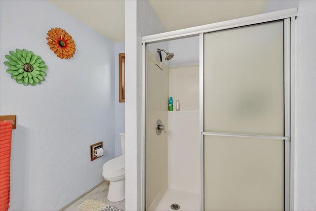 2390 Fairfield Drive, Medford, OR 97504