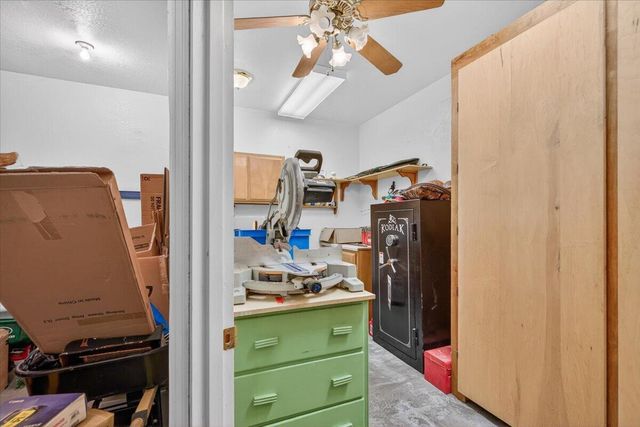 2390 Fairfield Drive, Medford, OR 97504