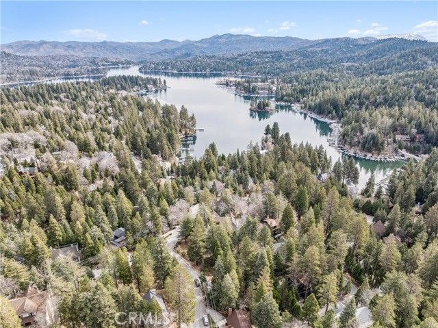 200 Birchwood, Lake Arrowhead, CA 92352