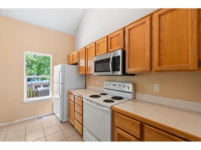 19097 Sw WILDCAT Ln, Beaverton, OR 97007