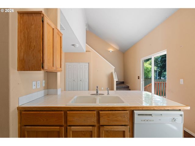 19097 Sw WILDCAT Ln, Beaverton, OR 97007