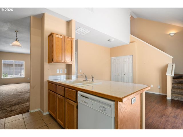 19097 Sw WILDCAT Ln, Beaverton, OR 97007