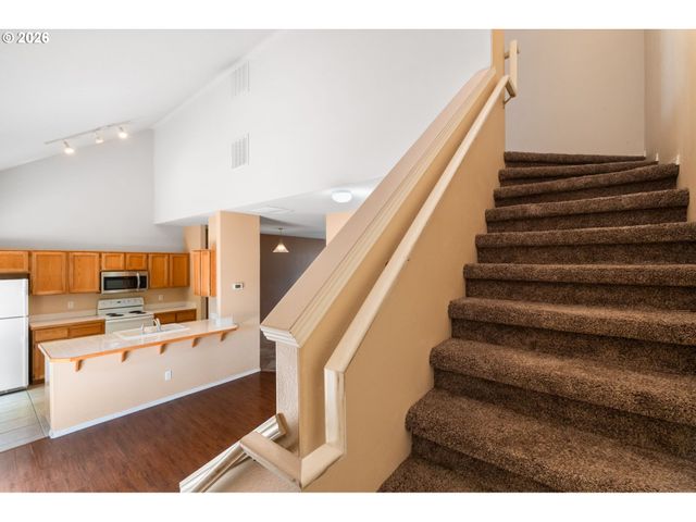19097 Sw WILDCAT Ln, Beaverton, OR 97007
