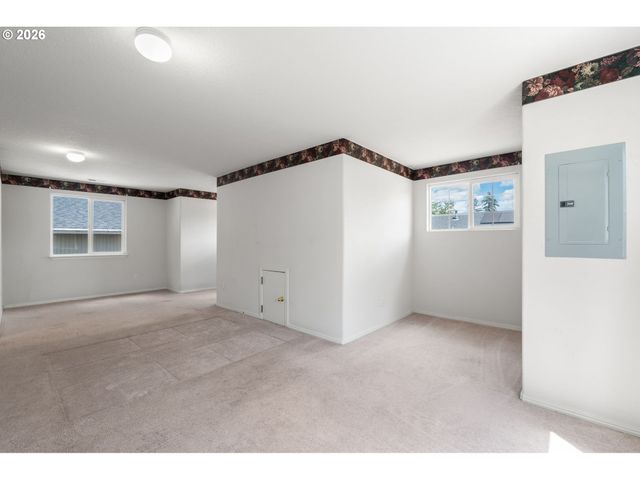 19097 Sw WILDCAT Ln, Beaverton, OR 97007