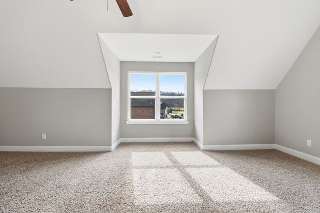 57 Hillside Cove Dr, Woodbury, TN 37190