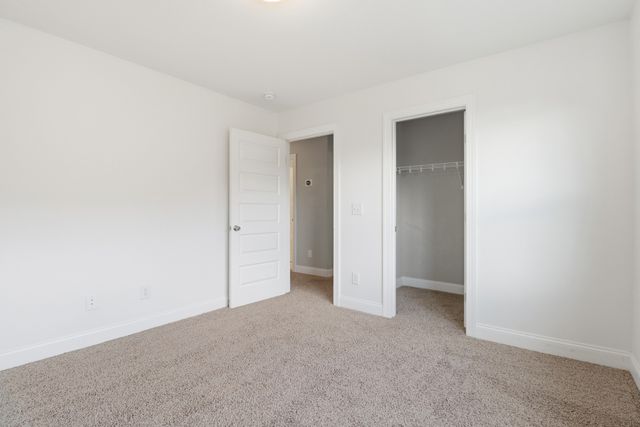 57 Hillside Cove Dr, Woodbury, TN 37190