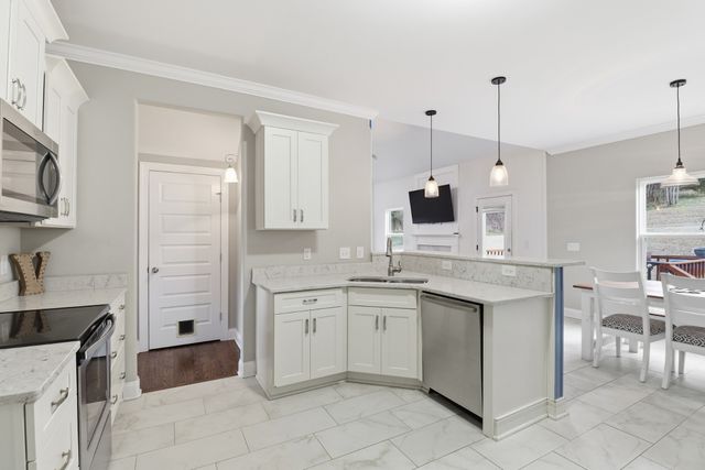 57 Hillside Cove Dr, Woodbury, TN 37190