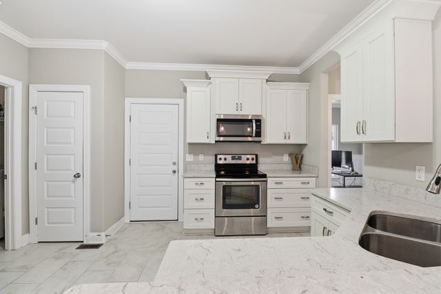 57 Hillside Cove Dr, Woodbury, TN 37190