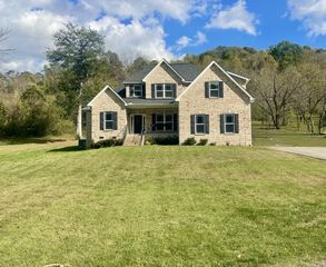 57 Hillside Cove Dr, Woodbury, TN 37190