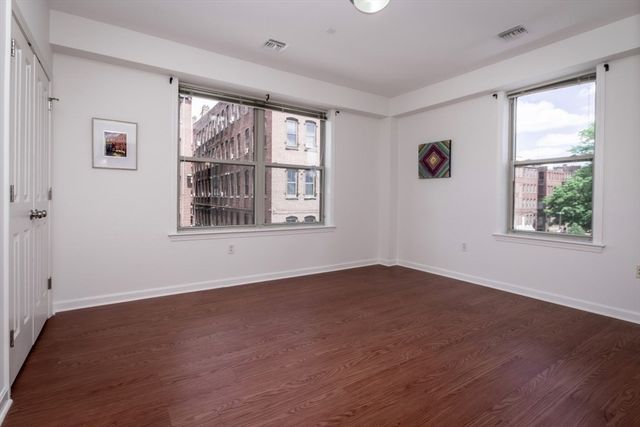 70 Washington St 207, Haverhill, MA 01832