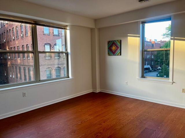 70 Washington St 207, Haverhill, MA 01832