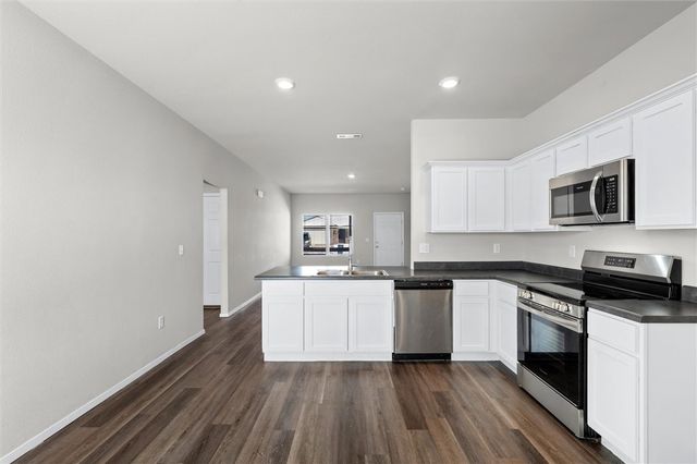 1402 S Pampas, Siloam Springs, AR 72761