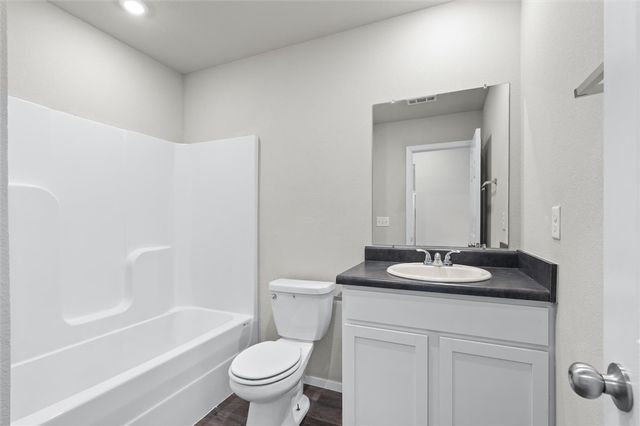 1402 S Pampas, Siloam Springs, AR 72761