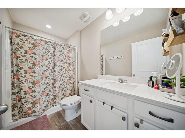 7737 205th Street, Lakeville, MN 55044