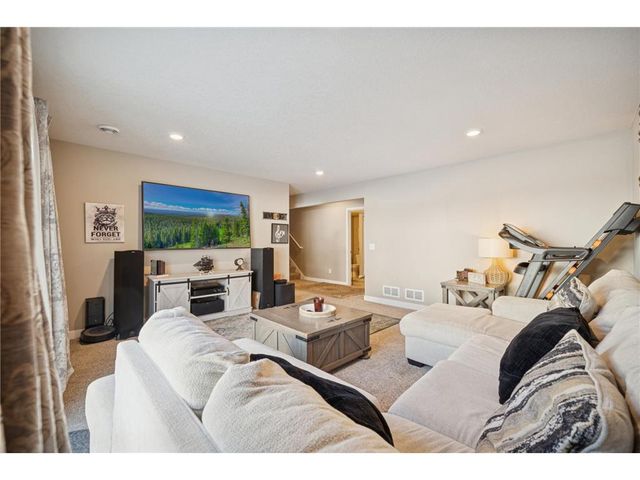 7737 205th Street, Lakeville, MN 55044