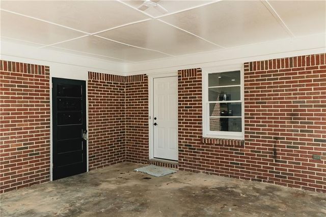 419 Lockridge Lane, Lawrenceville, GA 30046