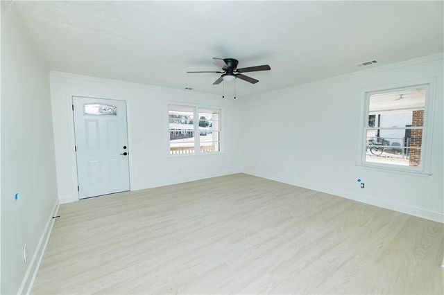 419 Lockridge Lane, Lawrenceville, GA 30046