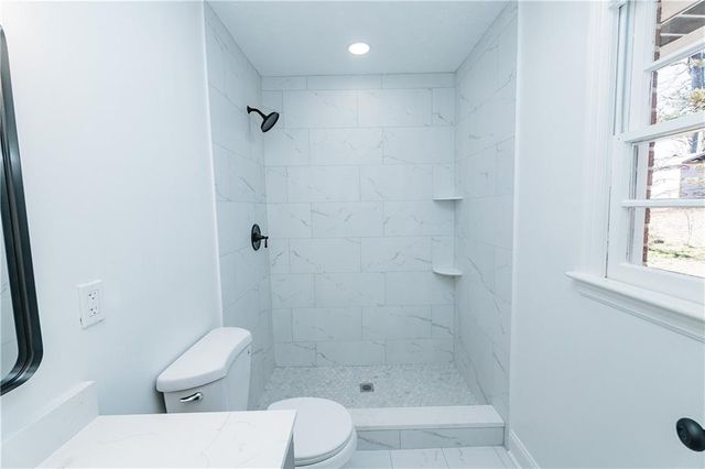 419 Lockridge Lane, Lawrenceville, GA 30046