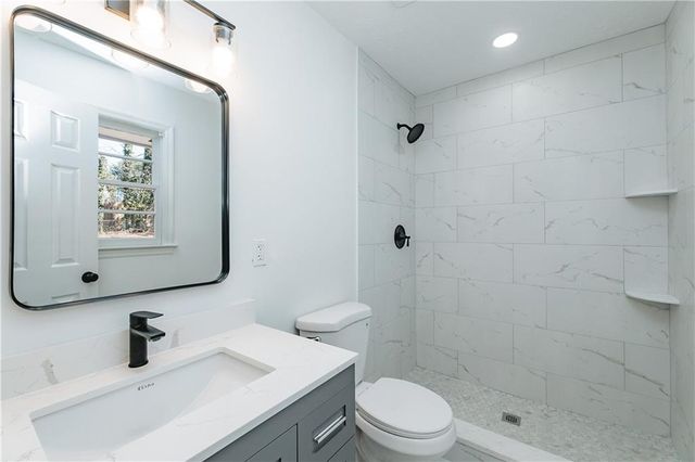 419 Lockridge Lane, Lawrenceville, GA 30046