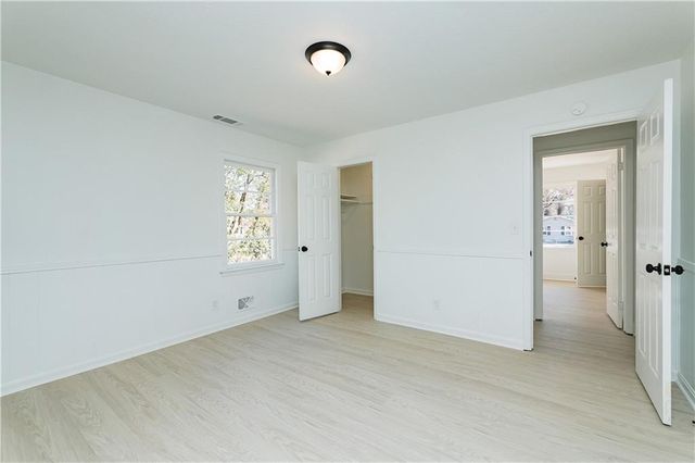 419 Lockridge Lane, Lawrenceville, GA 30046