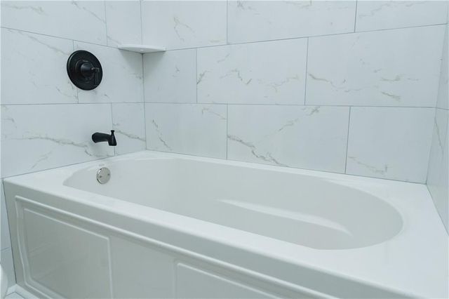 419 Lockridge Lane, Lawrenceville, GA 30046