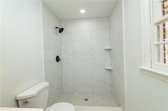 419 Lockridge Lane, Lawrenceville, GA 30046