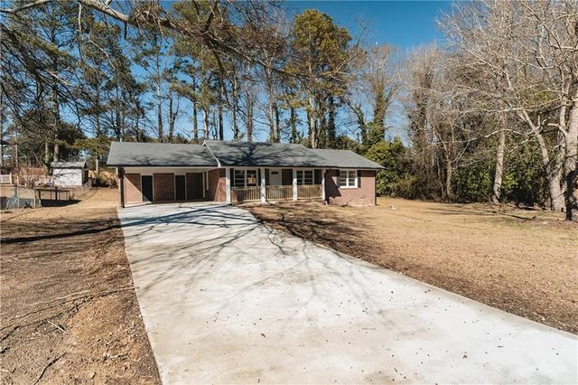 419 Lockridge Lane, Lawrenceville, GA 30046