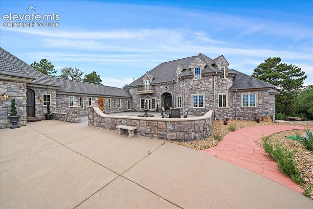 1175 Castle Pointe Drive, Castle Rock, CO 80104