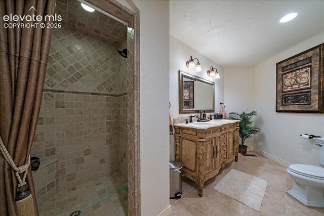 1175 Castle Pointe Drive, Castle Rock, CO 80104