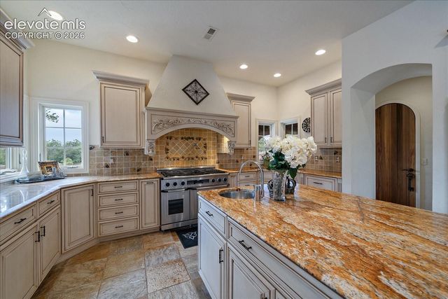 1175 Castle Pointe Drive, Castle Rock, CO 80104