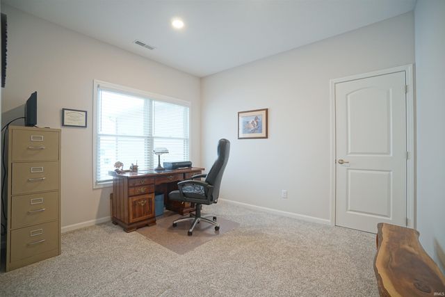 3990 E Kings Pass, Warsaw, IN 46582