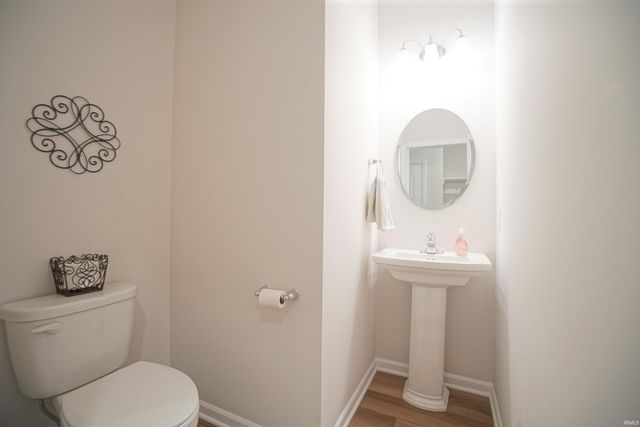 3990 E Kings Pass, Warsaw, IN 46582