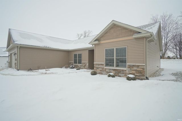 3990 E Kings Pass, Warsaw, IN 46582