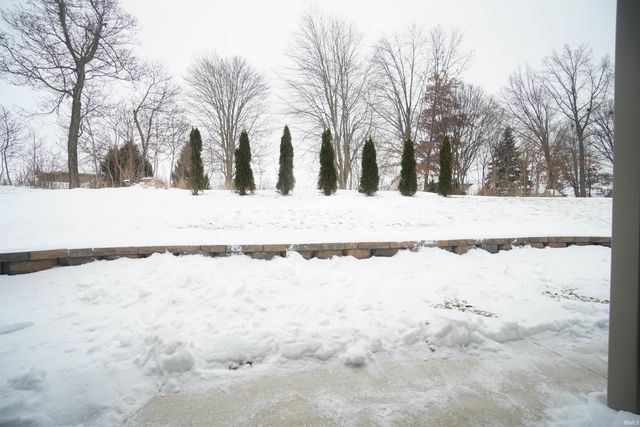 3990 E Kings Pass, Warsaw, IN 46582