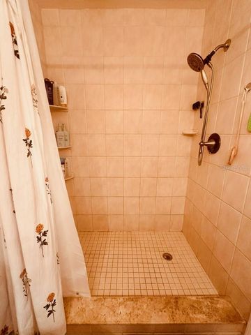 1831 KIM ACRES LANE, Dover, FL 33527