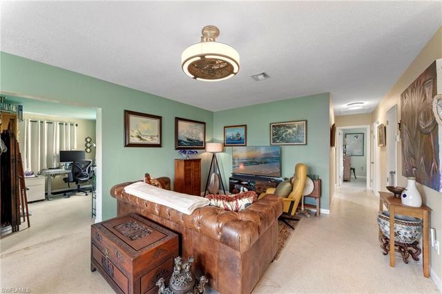 1212 Barnsdale ST, Lehigh Acres, FL 33936