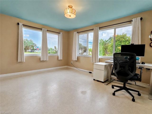 1212 Barnsdale ST, Lehigh Acres, FL 33936