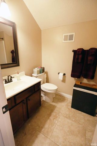8901 Wynnfield Drive, Evansville, IN 47725