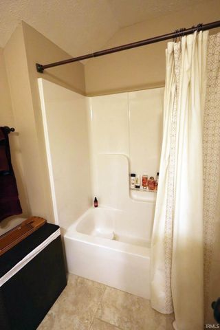 8901 Wynnfield Drive, Evansville, IN 47725
