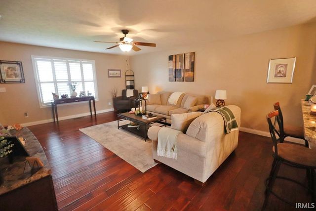 8901 Wynnfield Drive, Evansville, IN 47725
