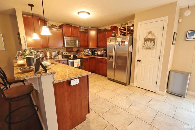 8901 Wynnfield Drive, Evansville, IN 47725