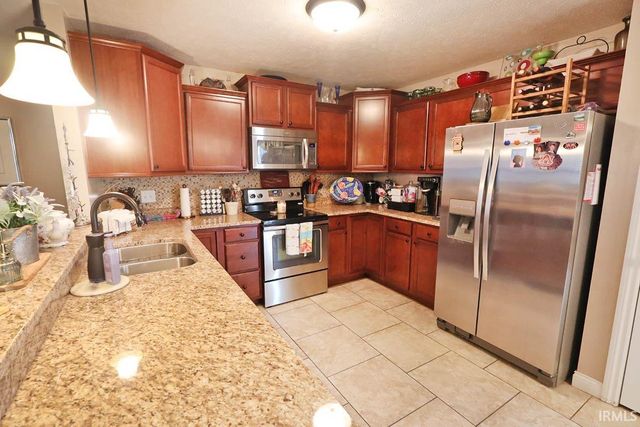 8901 Wynnfield Drive, Evansville, IN 47725