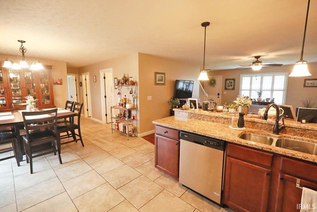 8901 Wynnfield Drive, Evansville, IN 47725