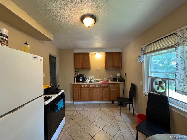 1483 S Annabelle Street, Detroit, MI 48217